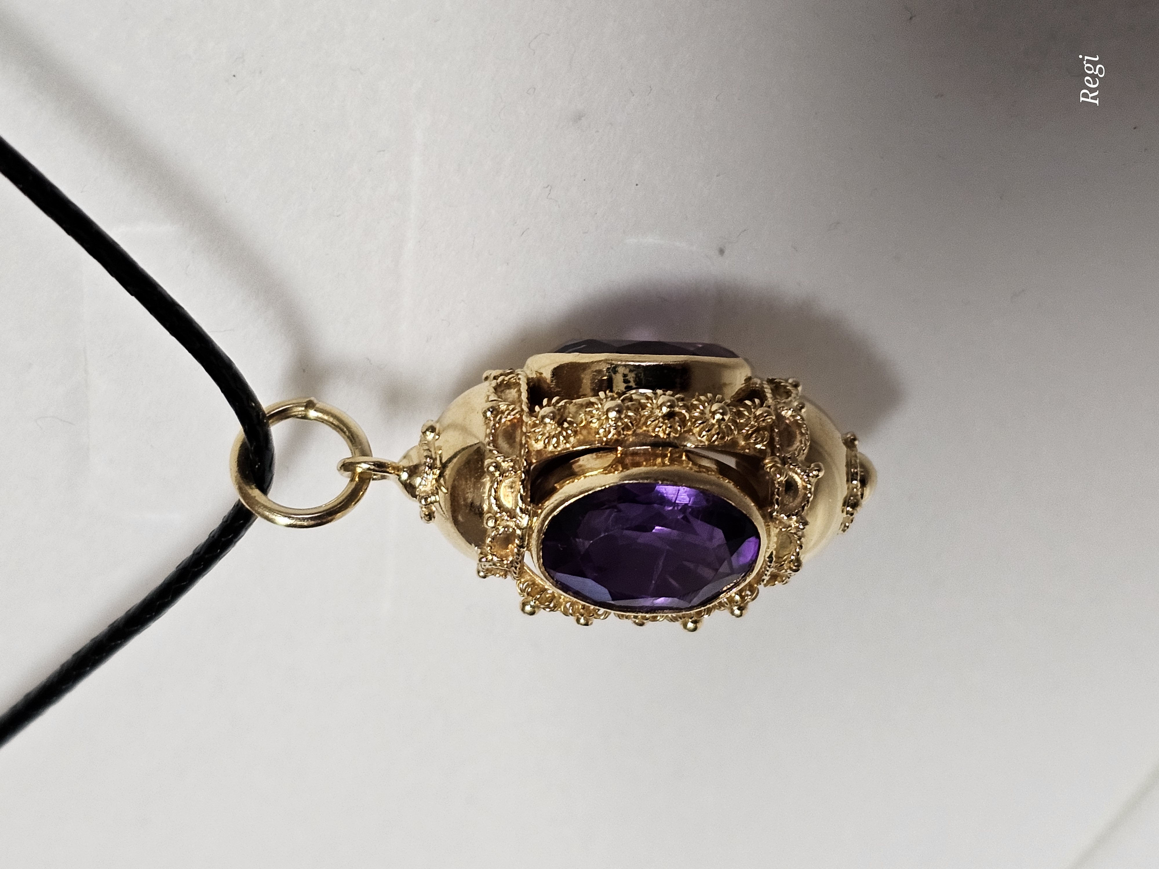 Shabby Vintage nostalgischer Goldanhänger Anhänger - ohne Kette - Gold Amethyst kunstvolle Eleganz GAN181