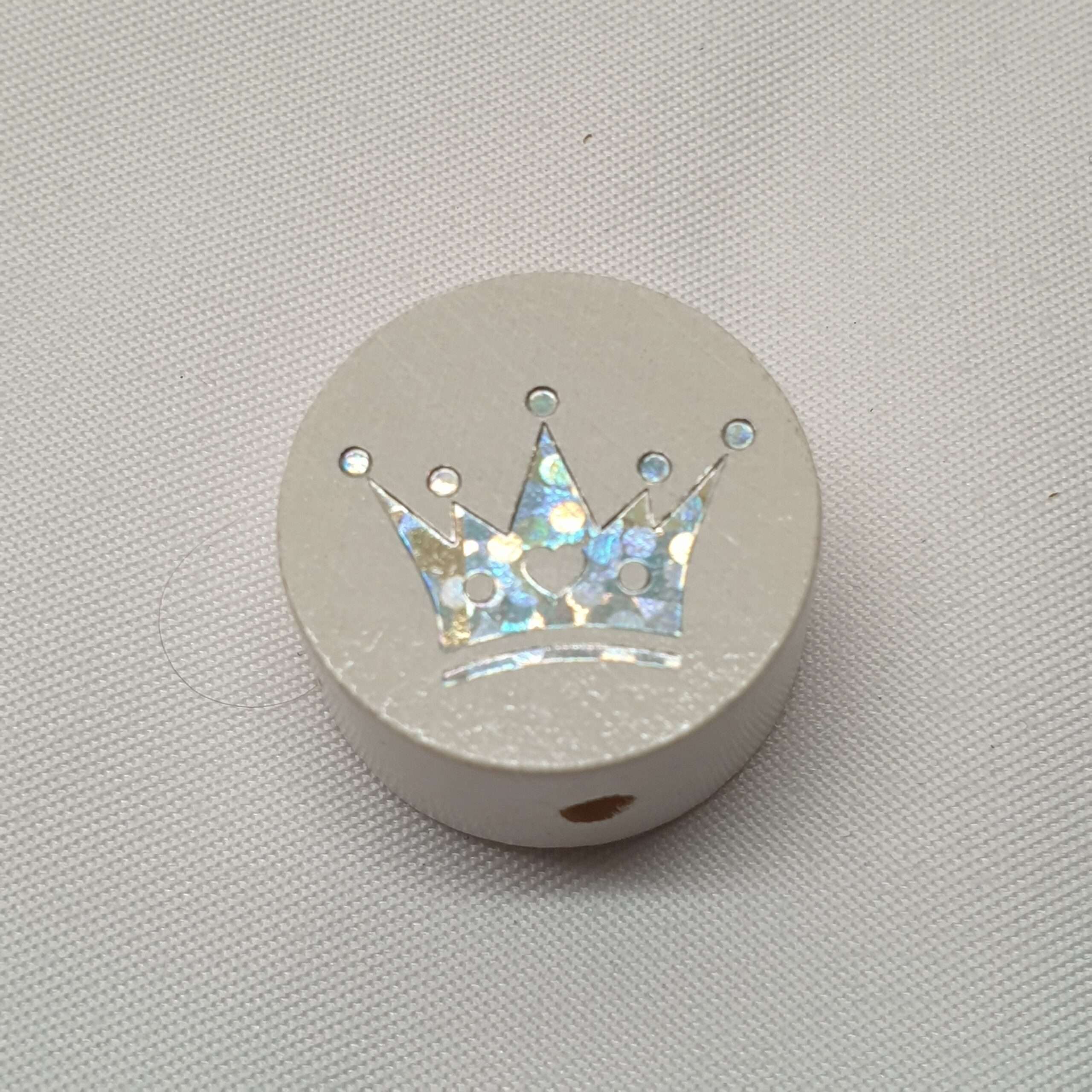 Motivperle Perle Motiv Scheibe rund weiß Krone Krönchen silberfarbener Glitter MP236