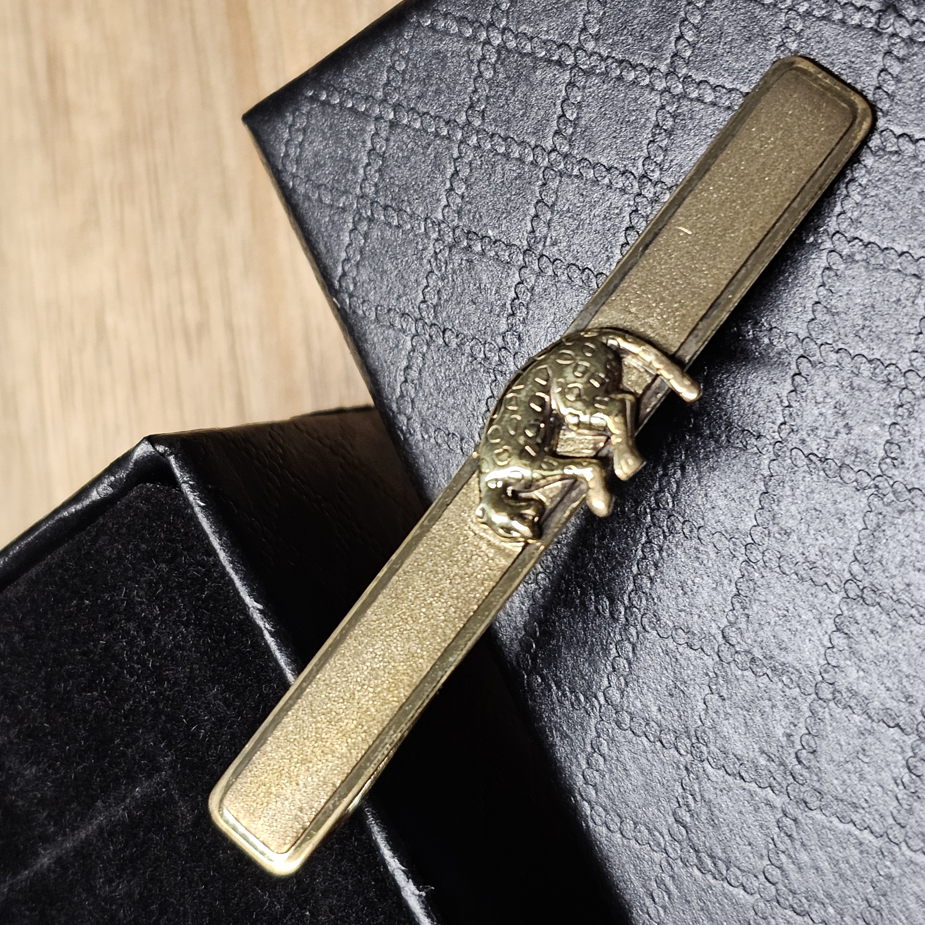 Krawattenklammer Klemme Amerikaner Doublé vergoldet Raubkatze Leopard Leo Vintage Design Eleganz KW101