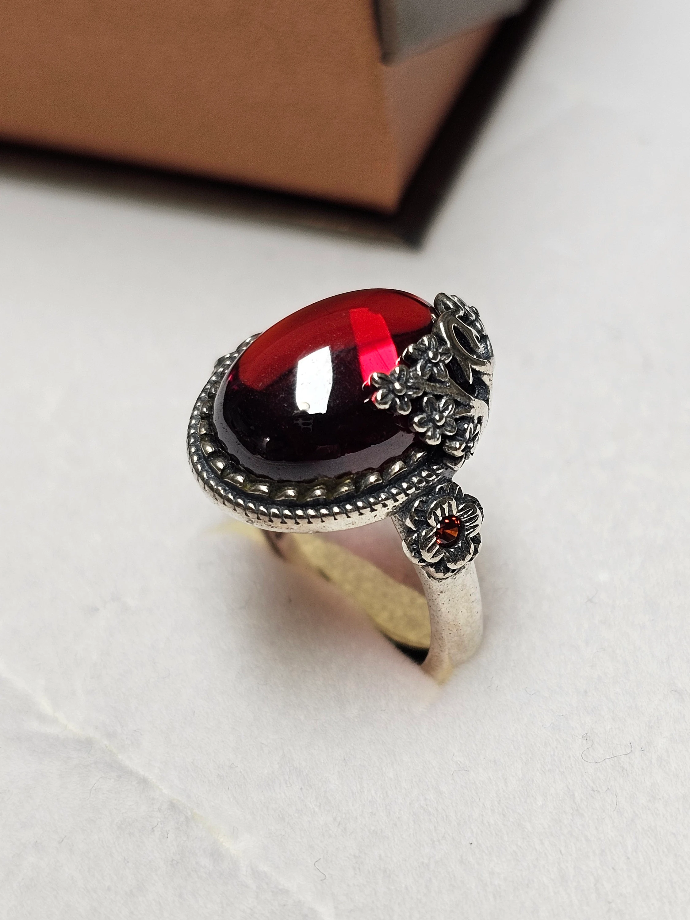 19,5 mm Silberring Ring Silber 925 Kristall Cabochon rot Steinchen orange Vintage Design florale Akzente elegant SR1082