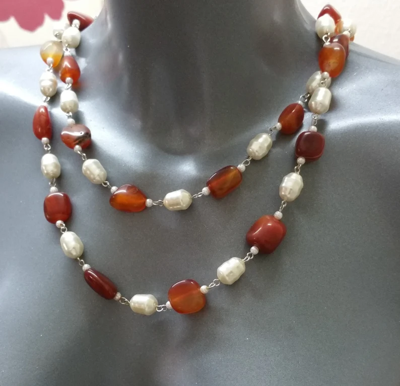 Halskette mit Achat und Perlmutt 126-138 cm EK107