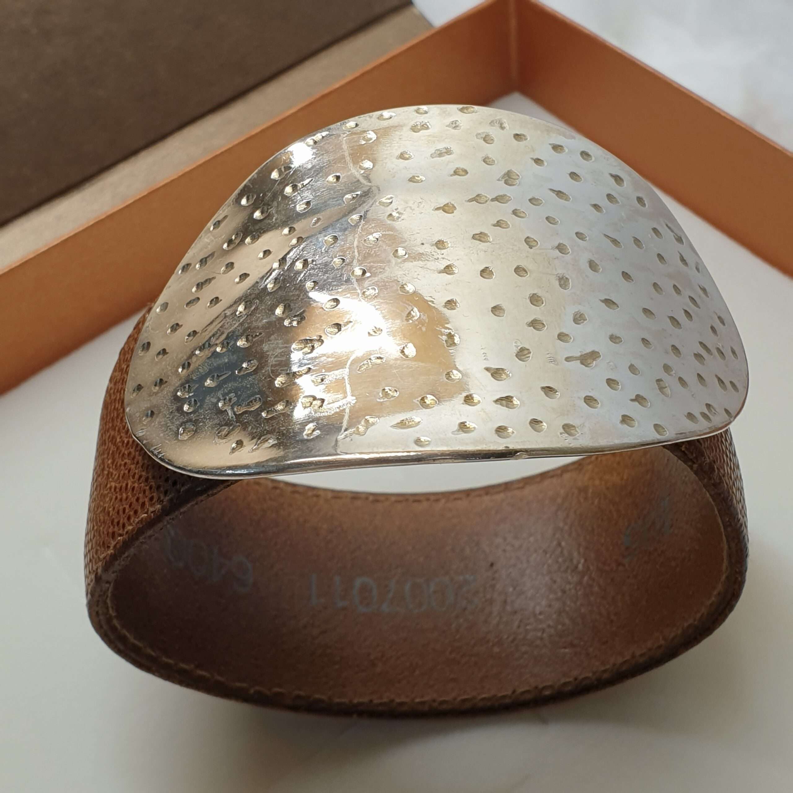 Schlangen Lederarmband mit Punktmuster BS102