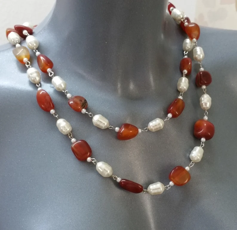 Halskette mit Achat und Perlmutt 126-138 cm EK107