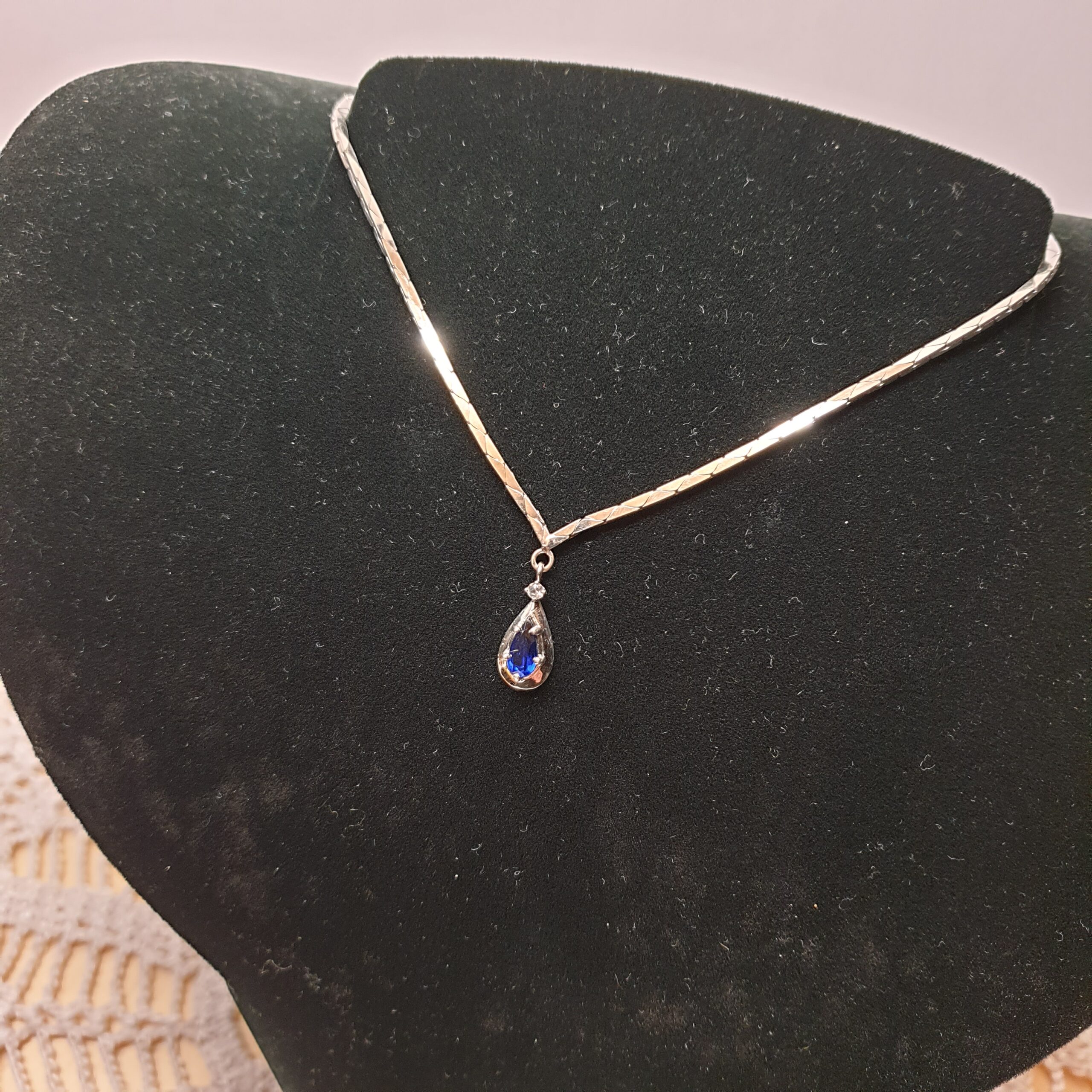 40 cm Nostalgische Schlangenkette Kette Halskette Collier Gold Weißgold 333 Saphir & Kristall klar Vintage elegant GK153