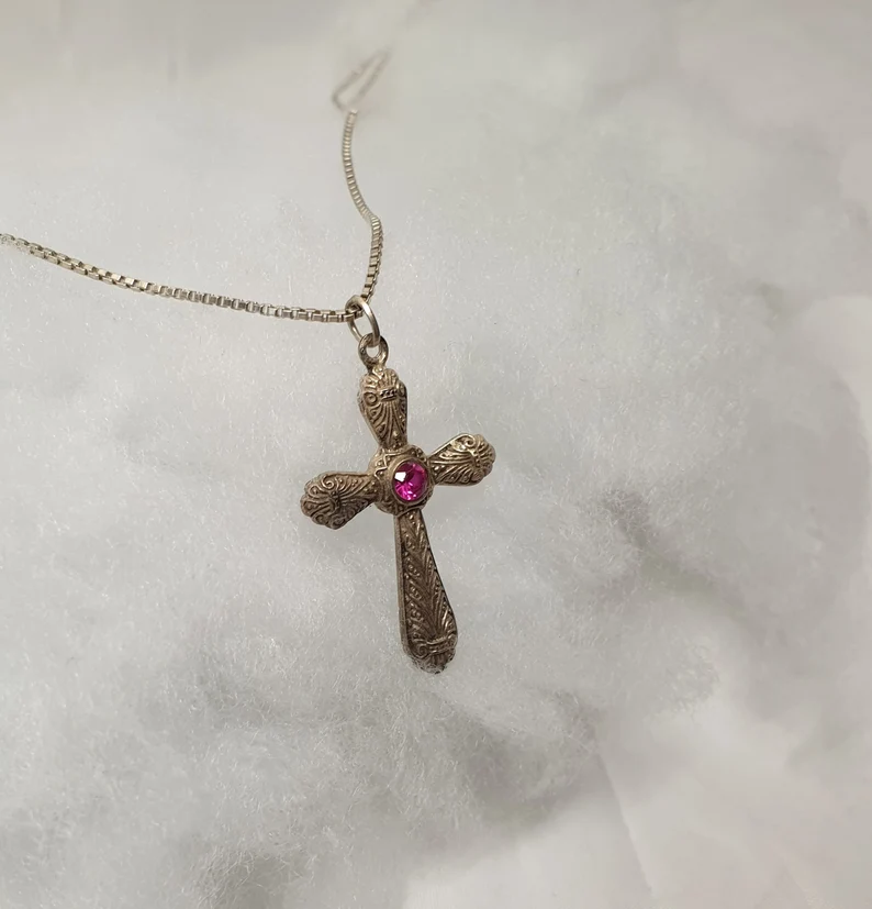 Jugendstil Kreuzanhänger Anhänger Kreuz Silber Rubin Shabby Vintage antik SKA457