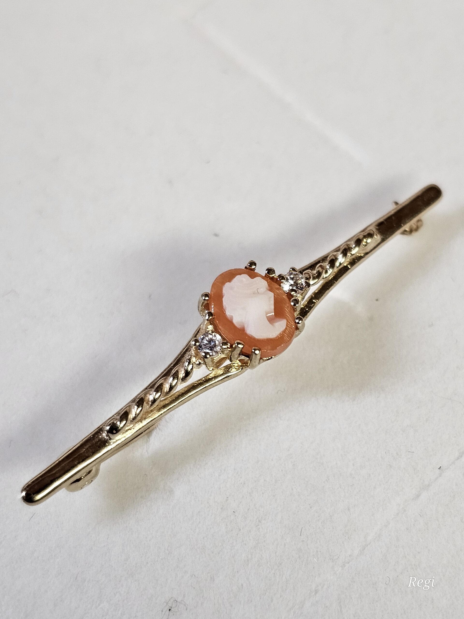 Anstecknadel Brosche klein filigran Gold 333 Gemme Kamee Frau Büste Kristalle Steinchen klar Shabby Vintage elegant GB121