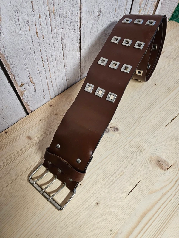 Brauner Ledergürtel 85·