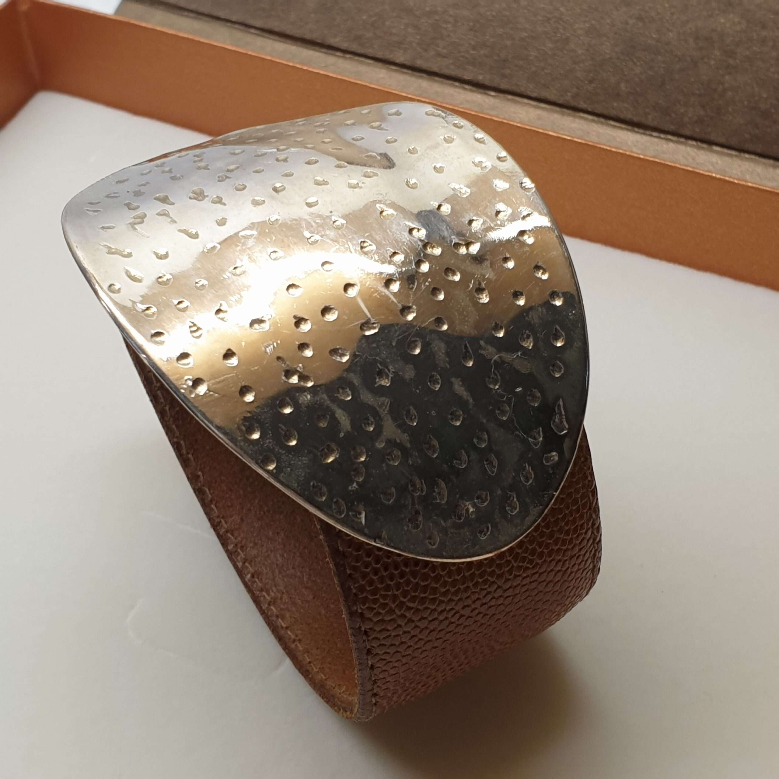 Schlangen Lederarmband mit Punktmuster BS102