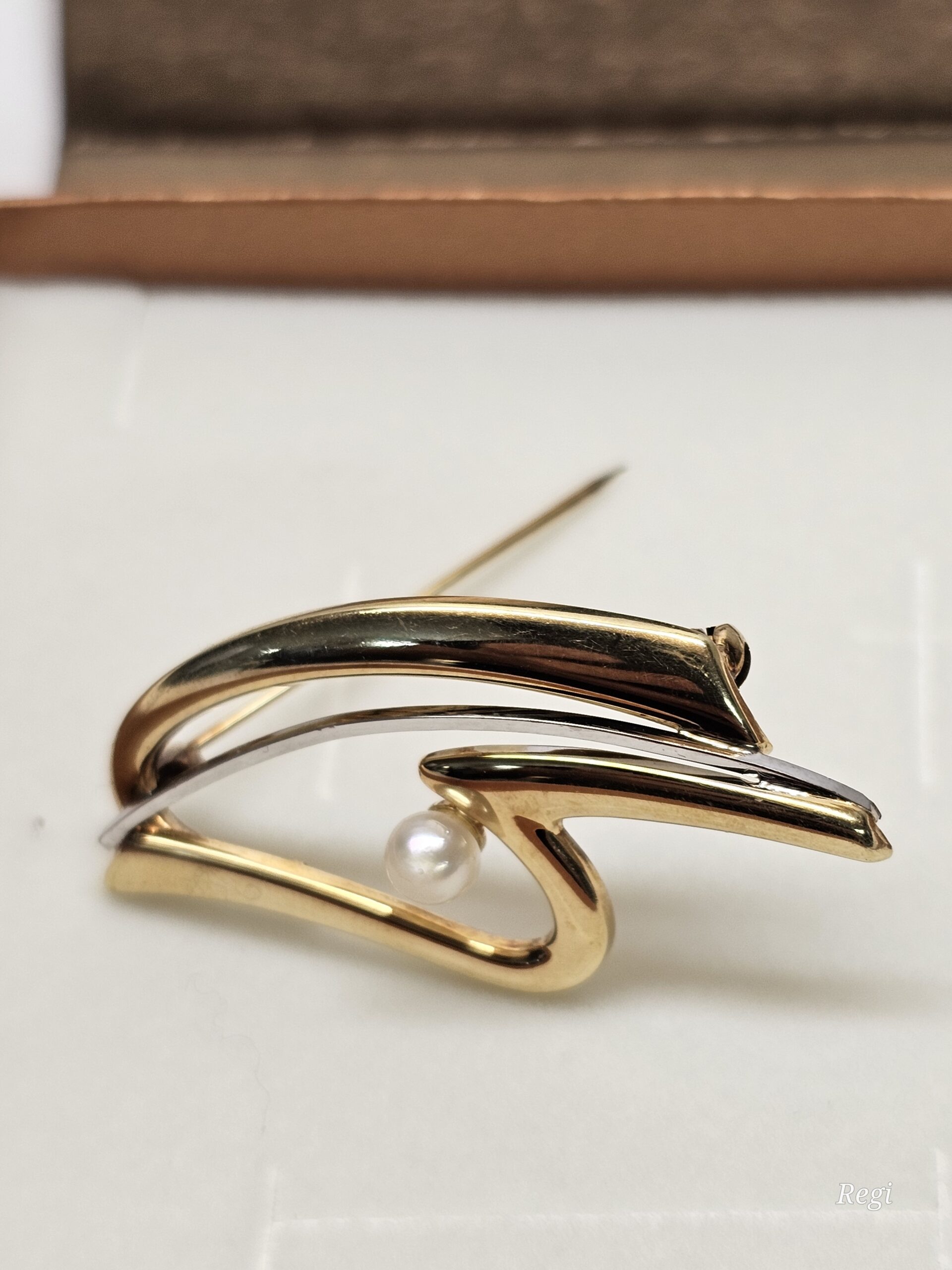 Design Brosche Anstecknadel Teka Gold 333 Gelbgold Weißgold Perle Vintage elegant GB114