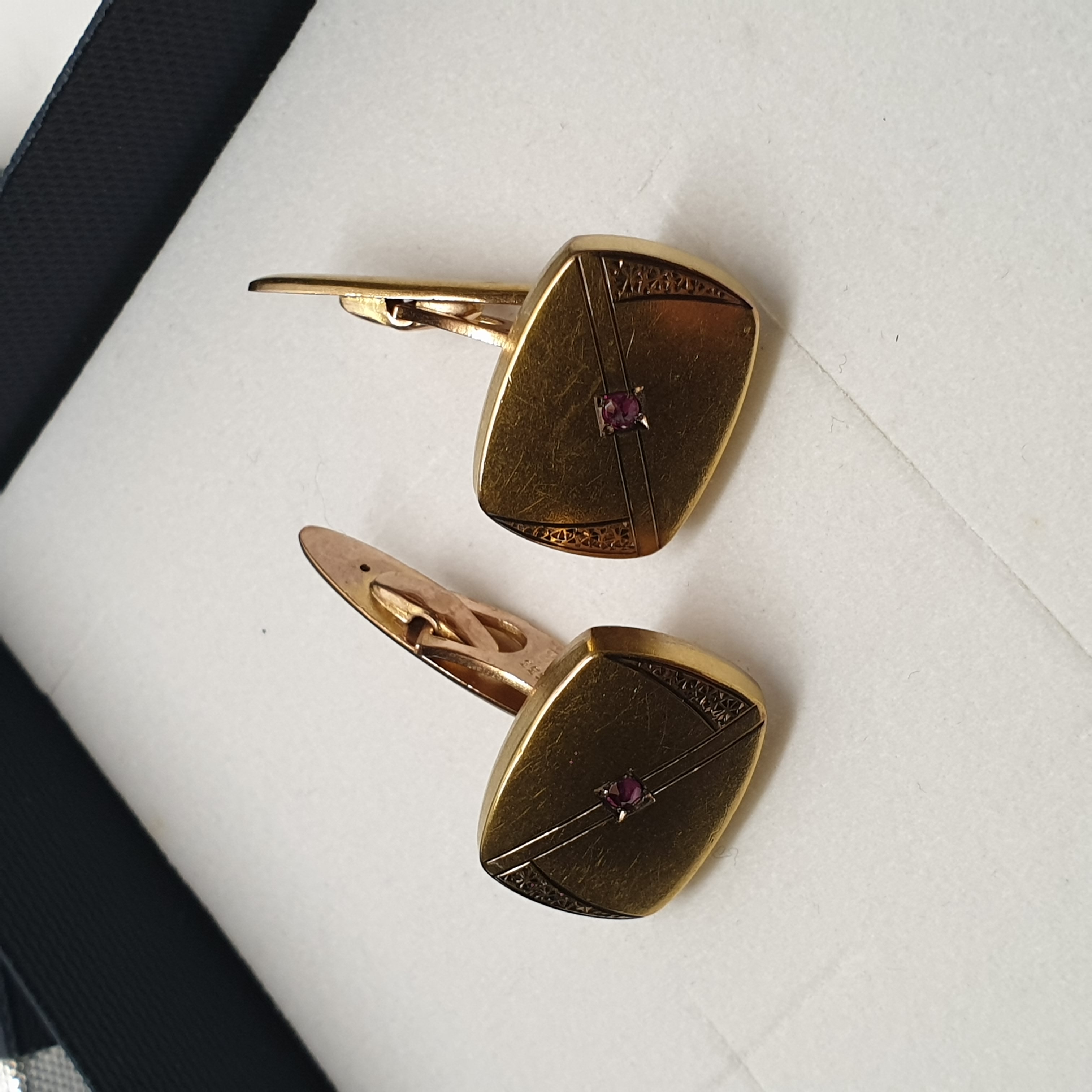 Nostalgische Manschettenknöpfe Gold 333 Rubine Vintage elegant GM100