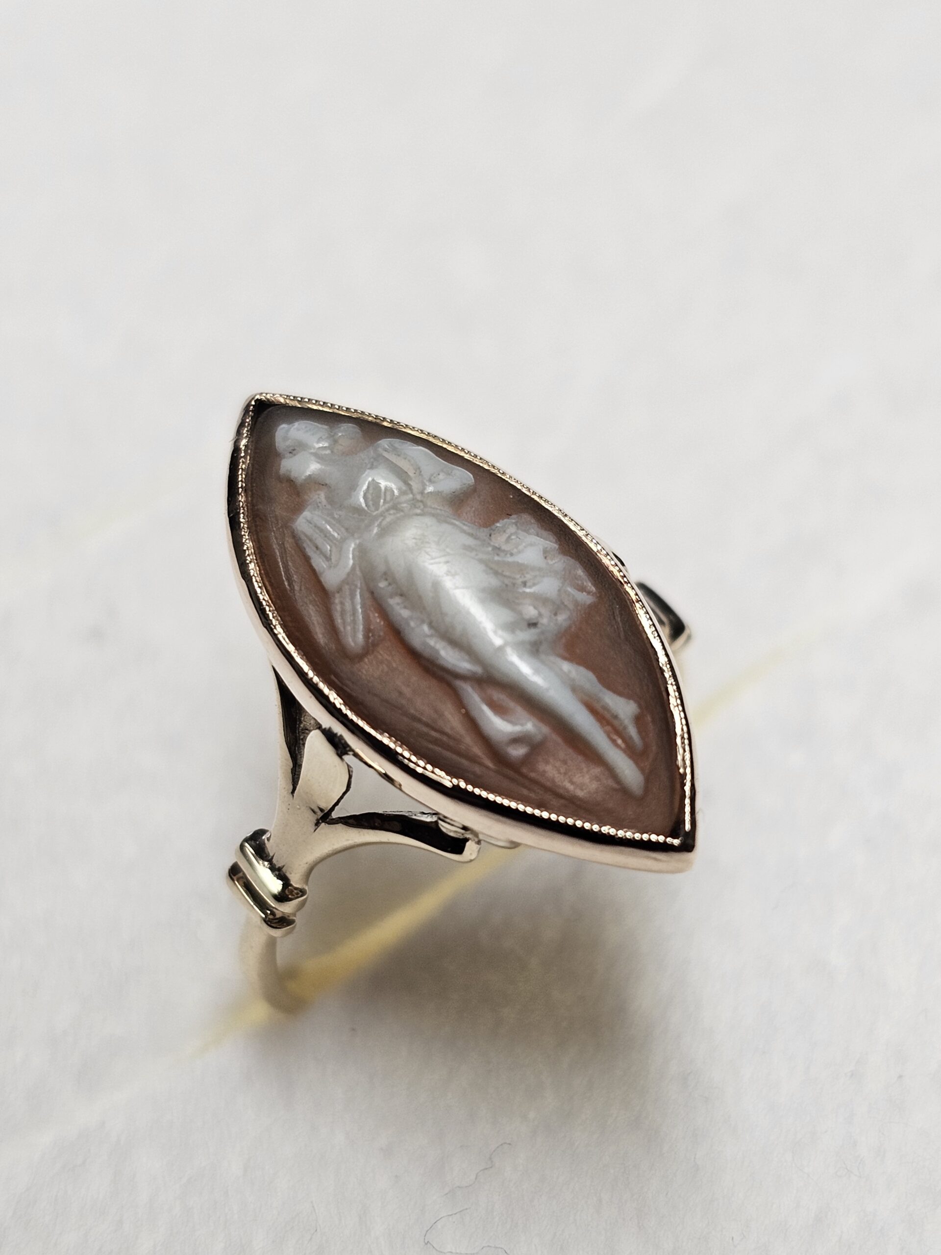 15,6 mm Feiner nostalgischer Ring Gold Kamee Gemme Shabby Vintage elegant GR269