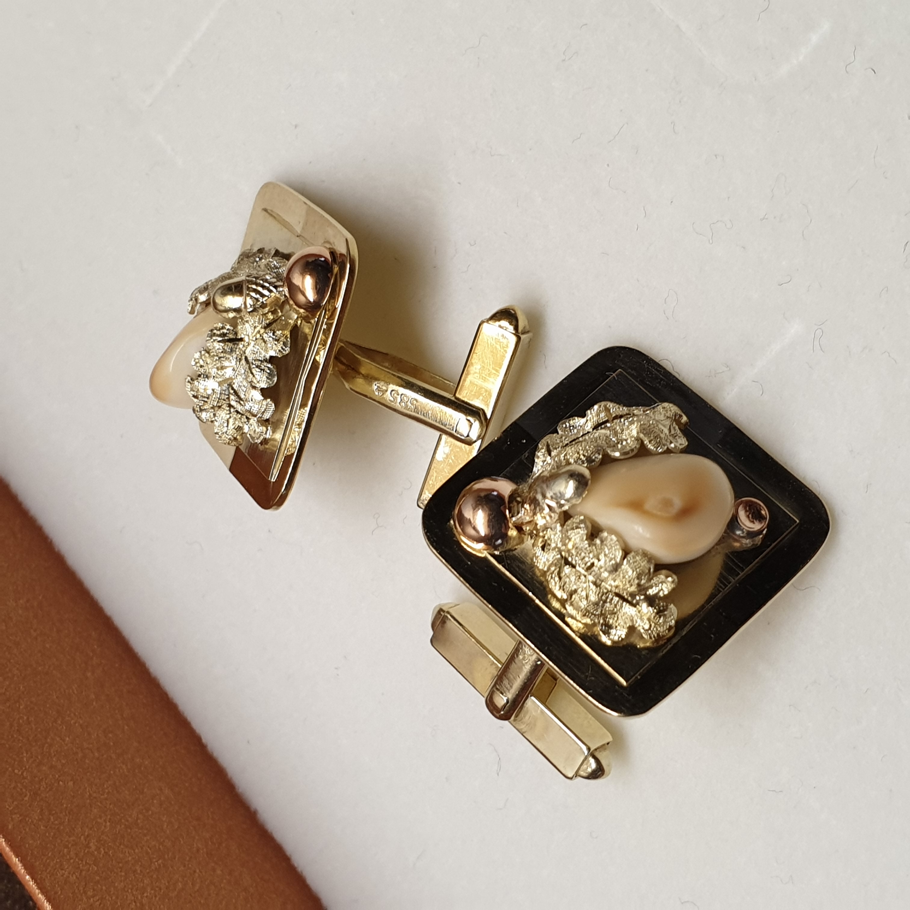 Trachtenschmuck Jagdschmuck Design Manschettenknöpfe Gold 585 Grandeln Vintage elegant GM101