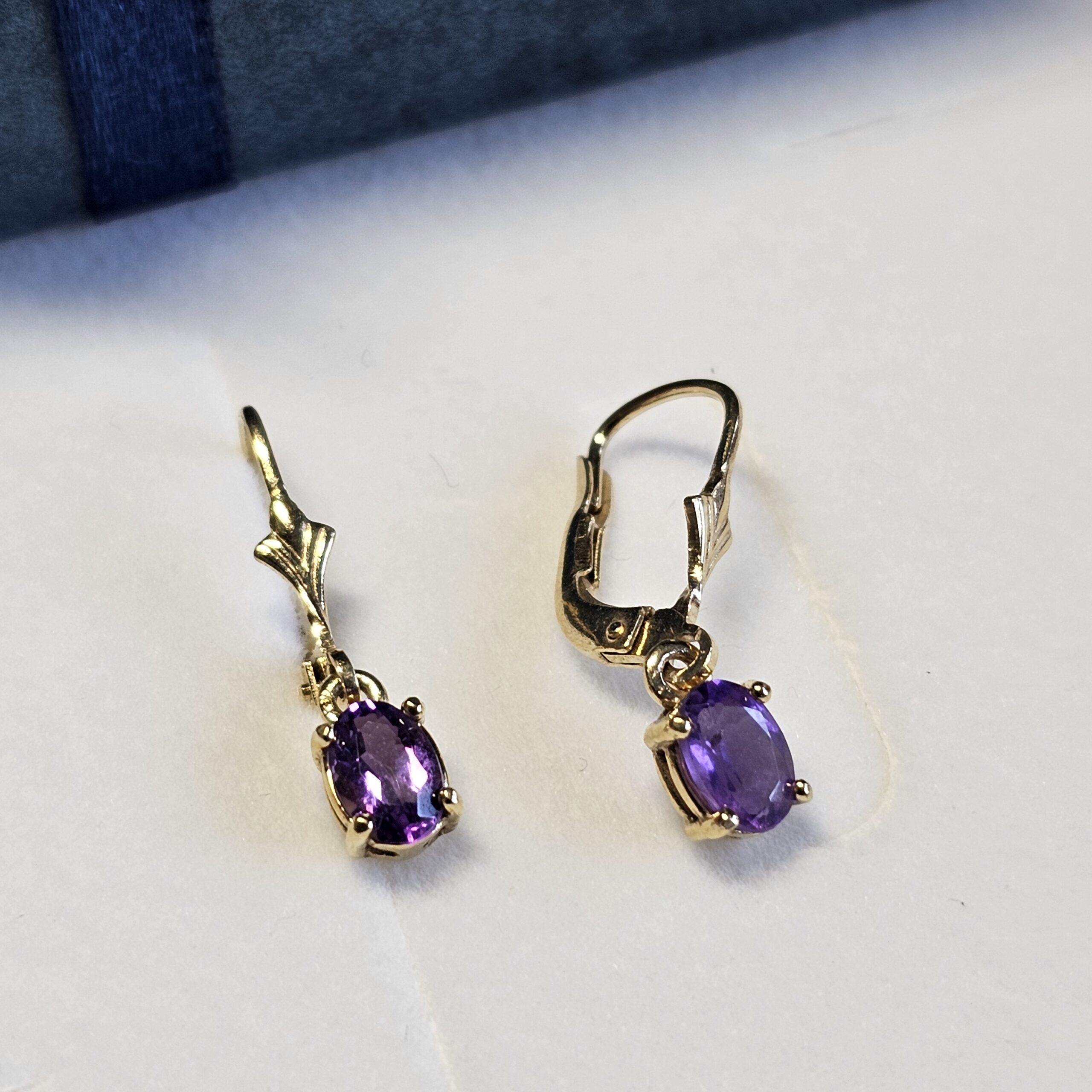 Nostalgische kleine Ohrringe Ohrhänger Gold 333 Amethyst Shabby Vintage elegant OR197