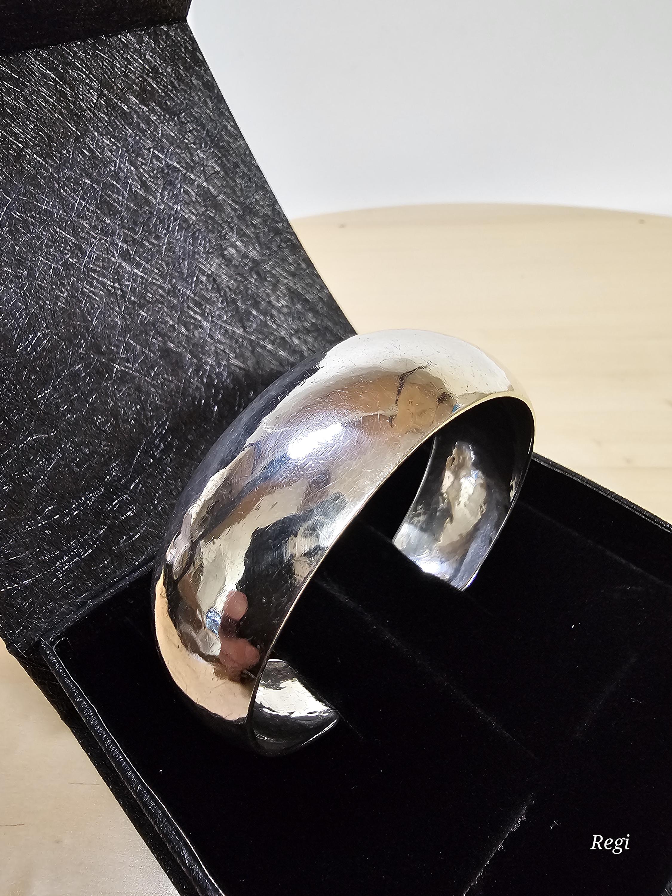 Nostalgischer Armreif Armspange Silber 835 leicht gehämmertes Design Vintage elegant SA607