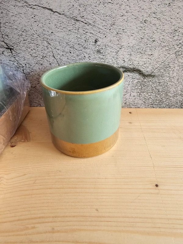 6 St. Blumentopf Topf Blumengefäß Übertopf Juna grün / gold