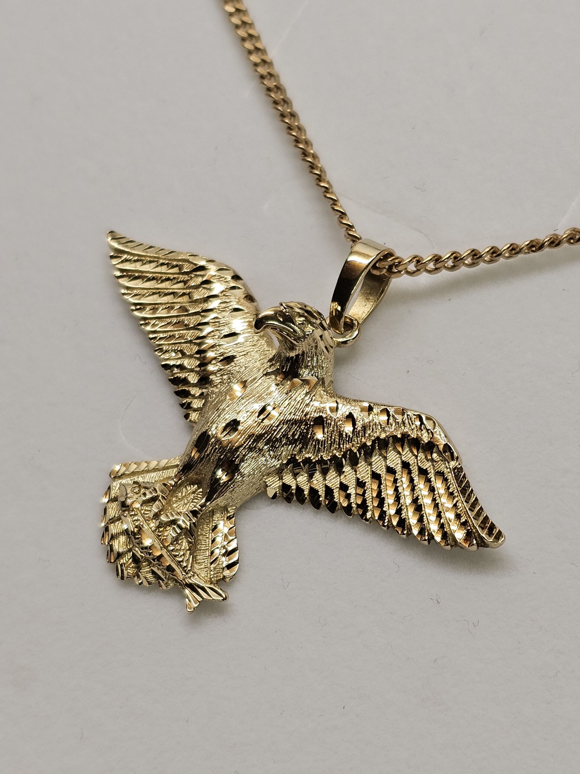 Anhänger Goldanhänger Seeadler Adler Greifvogel mit Fisch Gold 333 Vintage elegant selten rar GAN198