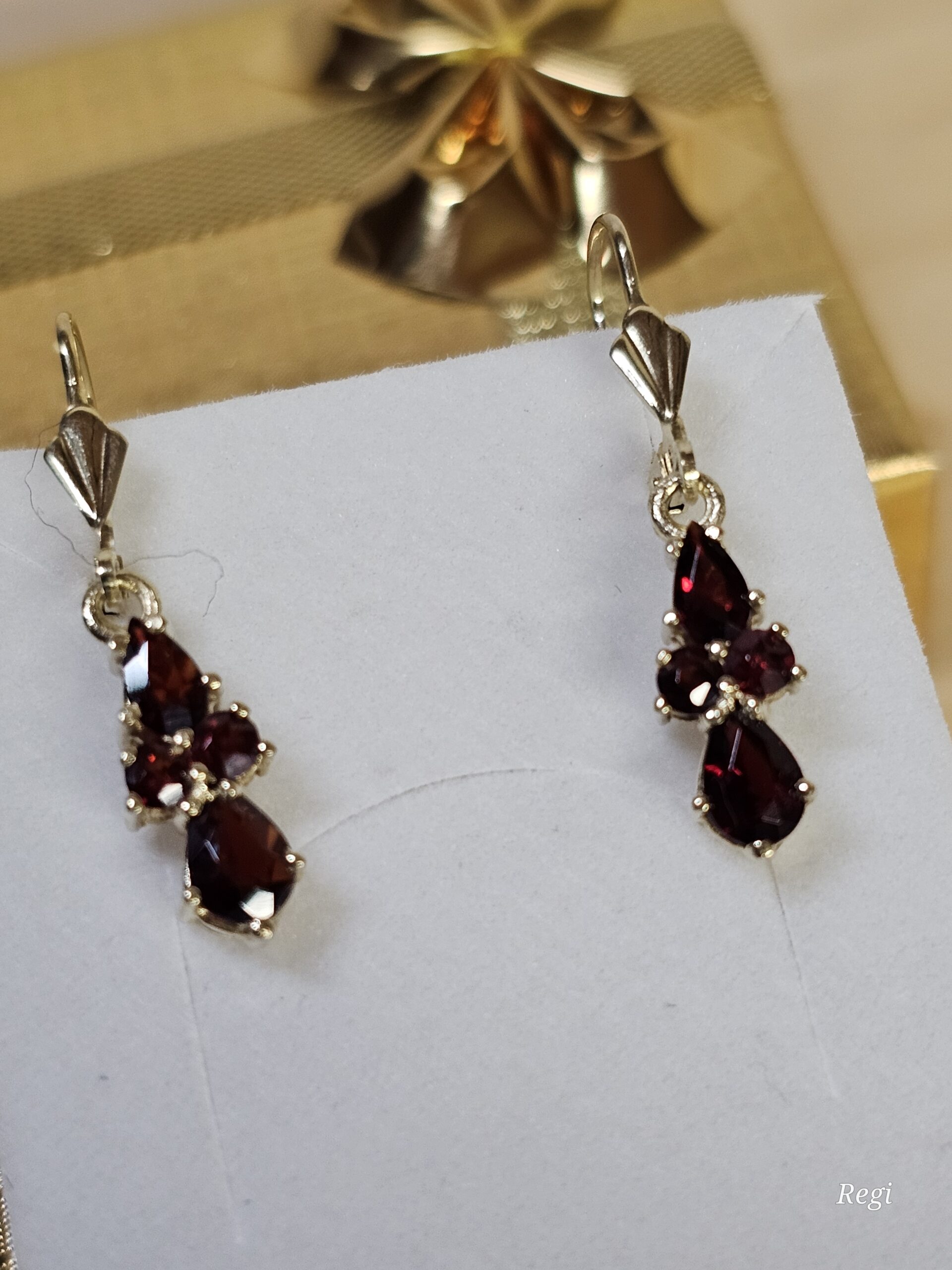 Nostalgische Hängeohrringe Ohrringe Ohrhänger Gold 333 Granat Vintage elegant OR179