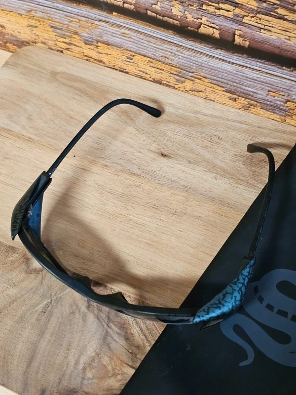 Bolle Aaja, Vintage 90er Silber verspiegelte Gläser Seitenschilde kleine ovale Sonnenbrille Damen