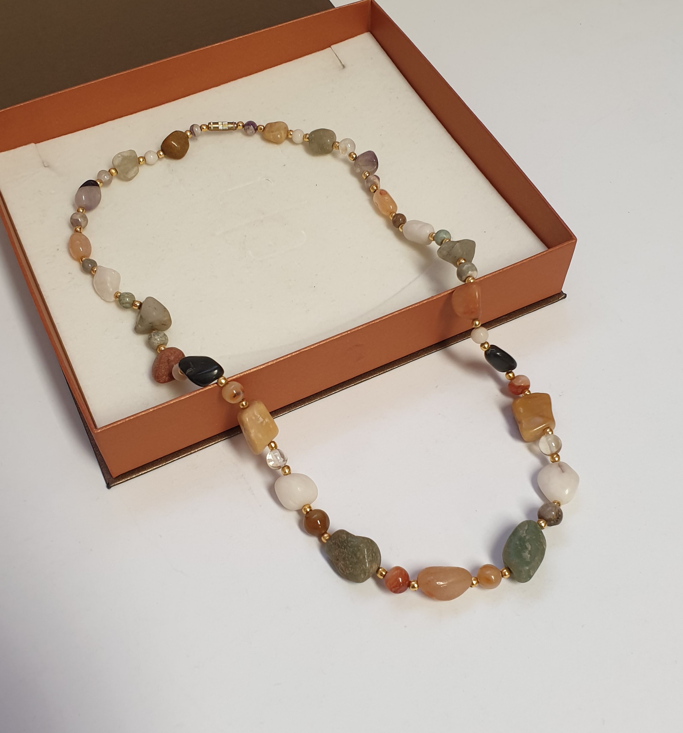 Halskette mit Achat-Edelsteinen L: 60 cm EK109