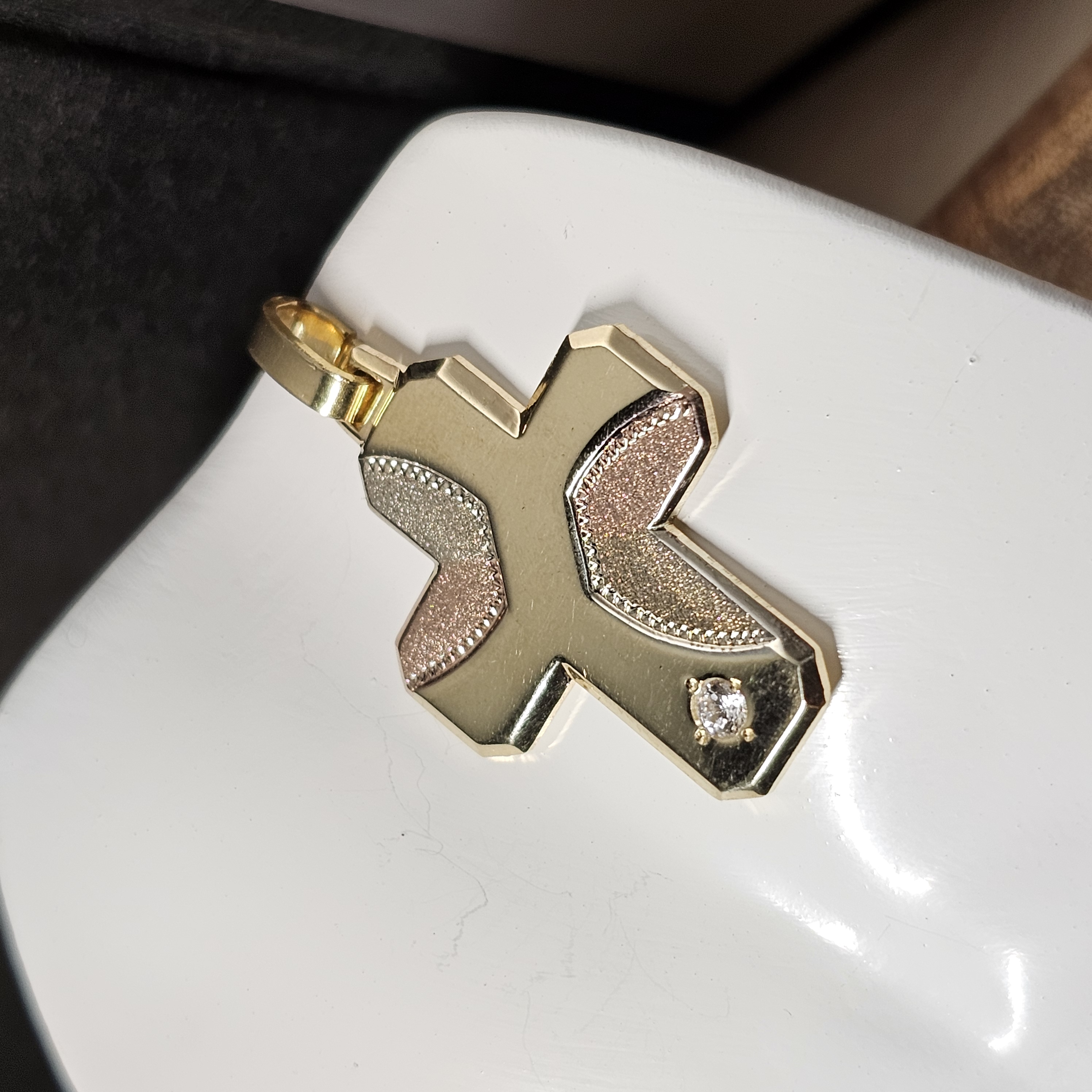 Anhänger Kreuzanhänger - ohne Kette - Kreuz Gold 585 bicolor Gelbgold Rotgold Kristall klar Design Vintage elegant GAN259