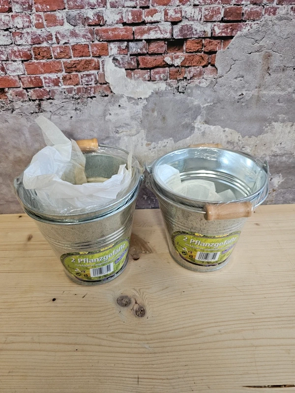 4 St. Pflanzgefäße aus Metall Blumentopf Behältnis