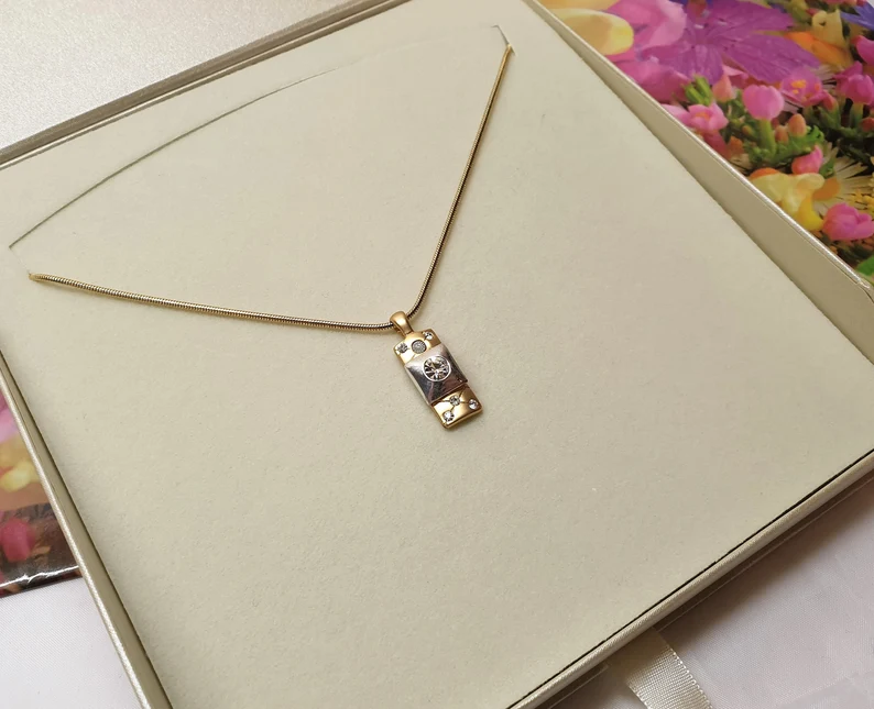 48,5 cm Modeschmuck Kette Halskette Schlangenkette mit Anhänger vergoldet Kristalle klar Vintage elegant MK100