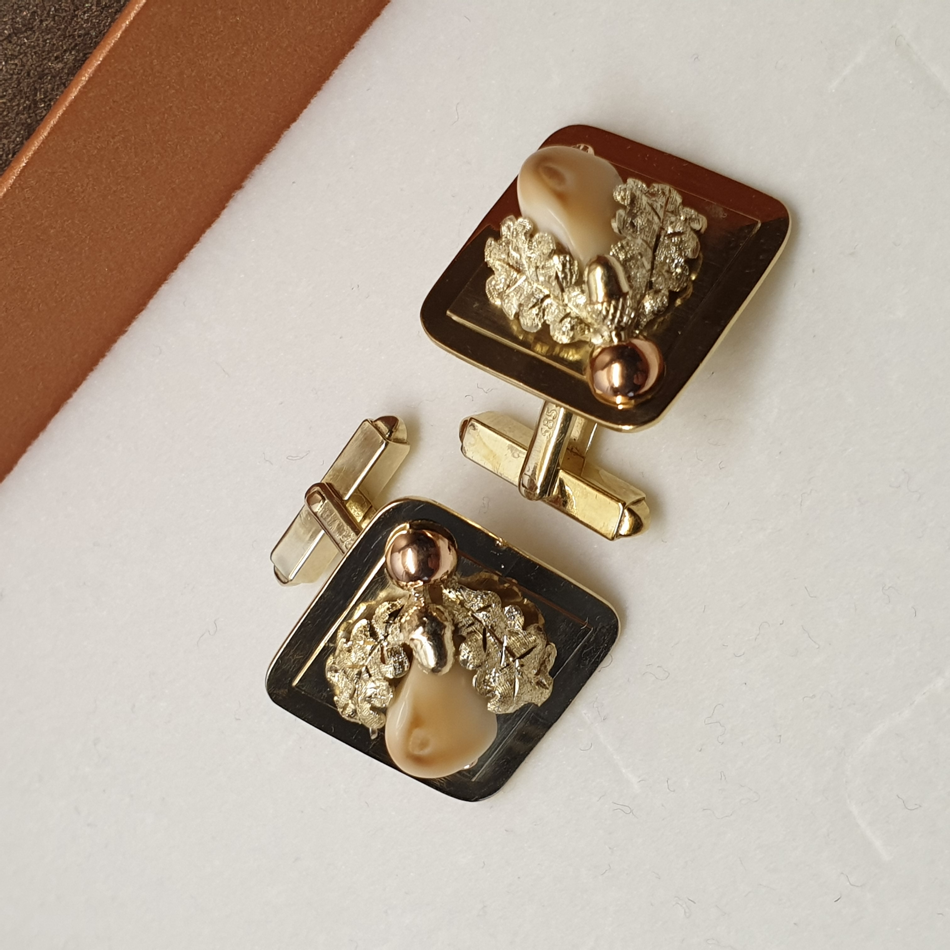 Trachtenschmuck Jagdschmuck Design Manschettenknöpfe Gold 585 Grandeln Vintage elegant GM101