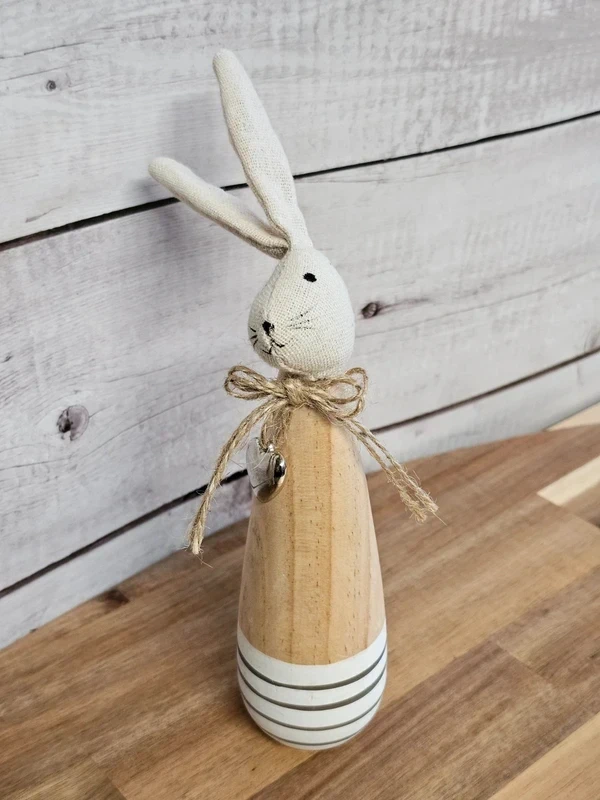 Hase Paolo mit Herz aus Holz Ringelstreifen Scheulen